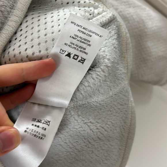 Patagonia Quarter Zip size small - Picture 8 of 9